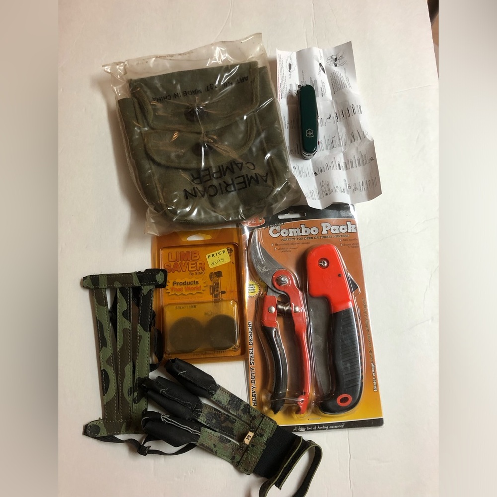 GREAT BARGAIN. Large lot of hunting supplies. Some new. Some excellent cond.